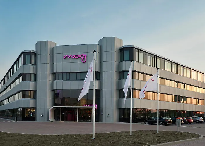 Moxy Amsterdam Schiphol Airport Hotel Hoofddorp